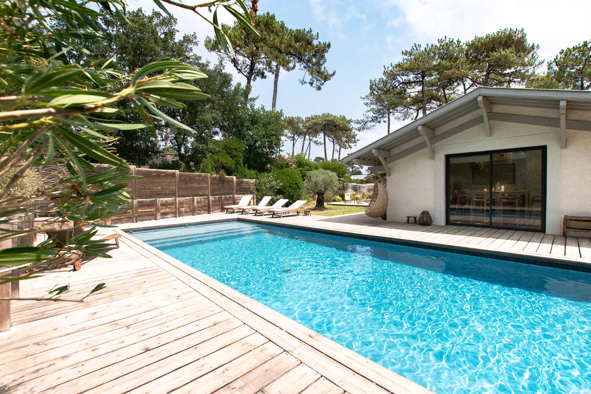 La piscine & le jardin — vue 8, La Gemmerie