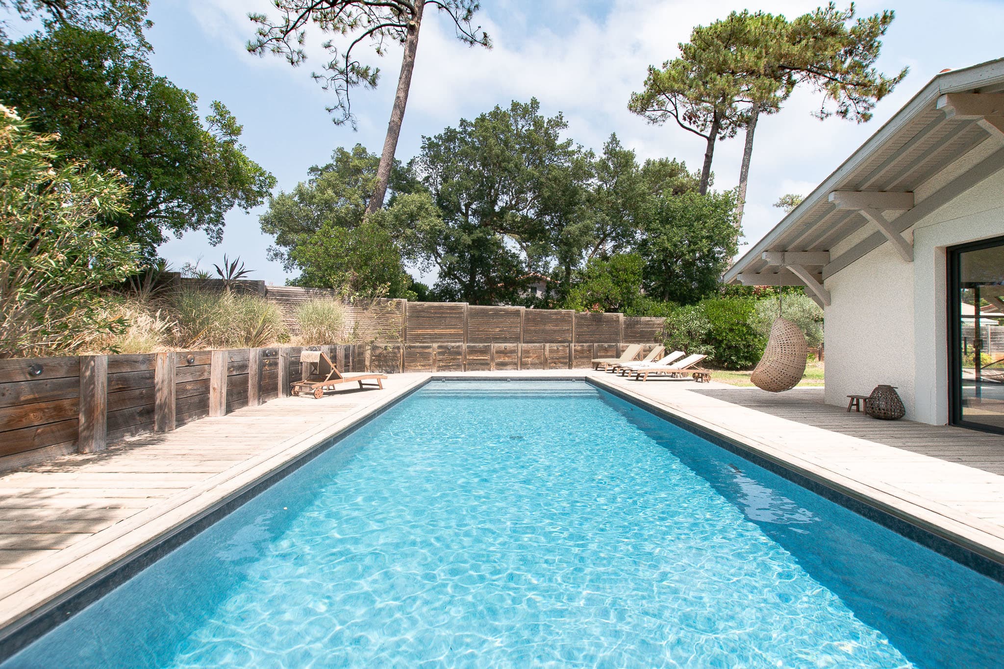 La piscine & le jardin — vue 9, La Gemmerie
